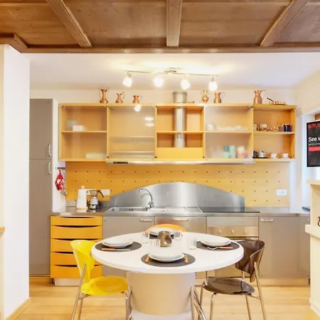 Stella Alpina House Апартаменти Курмайор