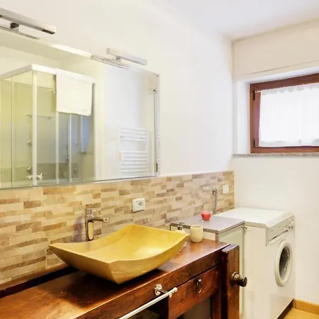 Stella Alpina House Апартаменти Курмайор